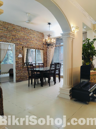 Luxury Apartment for sale in Banani & fully furnished .
